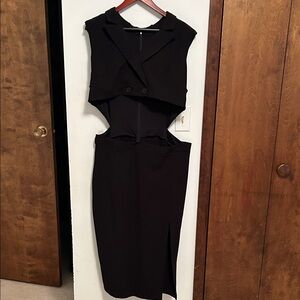 Elegant Black Sleeveless Dress